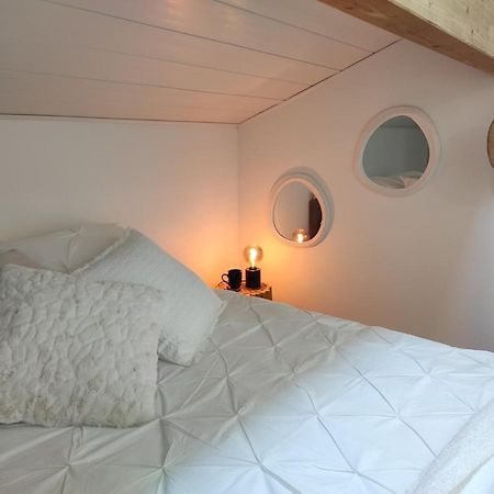 Panossas Campagne Et Jacuzzi ... C'Est Cosy Le Bumble Bee ! 빌라 외부 사진